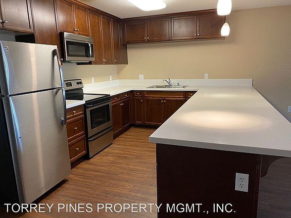 4th image of 768 Hollister St #153