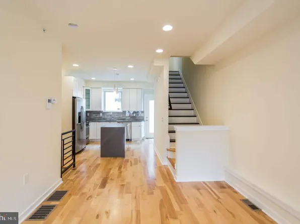 806 N Burns St #1, Philadelphia, PA 19130