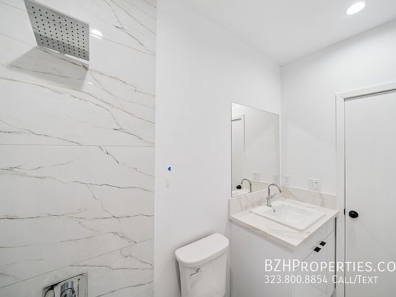 5th image of 5653 Case Ave #1/2