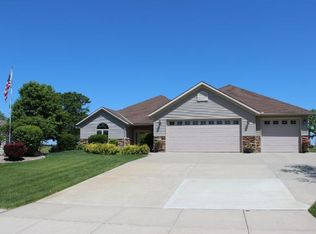 5754 Tee To Green St, Saint Cloud, MN 56304