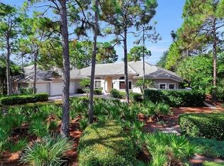 819 Barcarmil Way, Naples, FL 34110