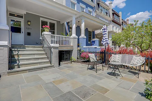 1211 Clifton St NW #B Photo 1
