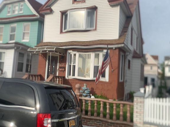 2nd image of 104-23 130th St
