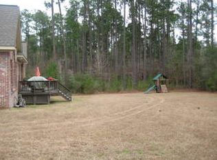 113 Saint Annes Dr, Hattiesburg, MS 39401