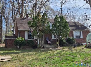 584/586 Hardtimes Rd, Farmville, VA 23901