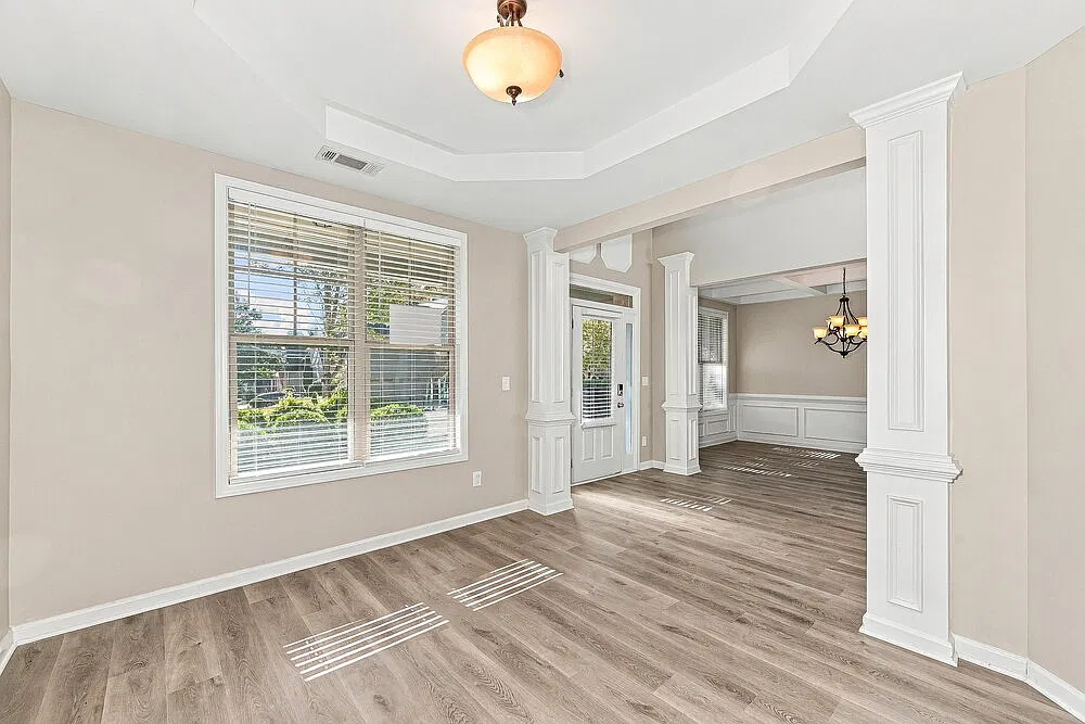 5 bed, 3.0 bath, 2813 sqft, $2,630 — Photo 4
