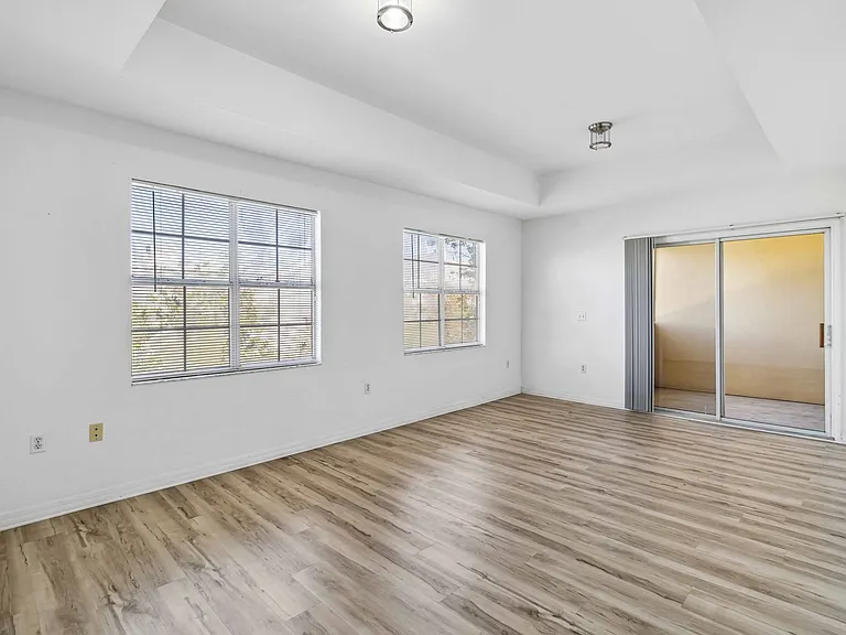 1125 Villagio Cir #207 — Photo 4