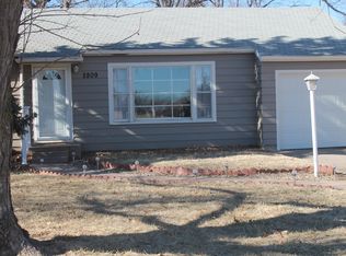 2809 N Adams St, Hutchinson, KS 67502