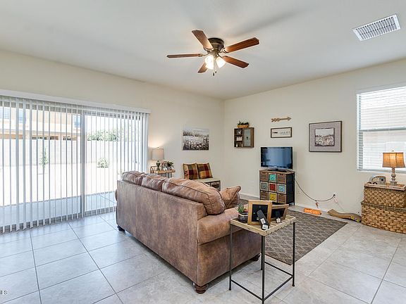 4th image of 11550 E Cliffrose Ln