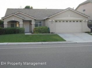 9928 Sorrentino Dr, Elk Grove, CA 95757