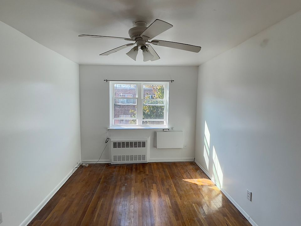 1st image of 942 E 78th St Floor 2