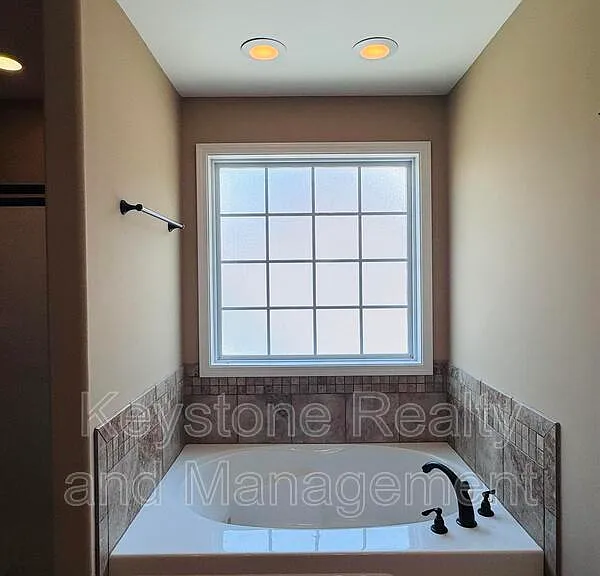 2469 Senseney Dr — Photo 10
