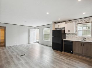 19 Sundale Trailer Ct, Washington, IN 47501