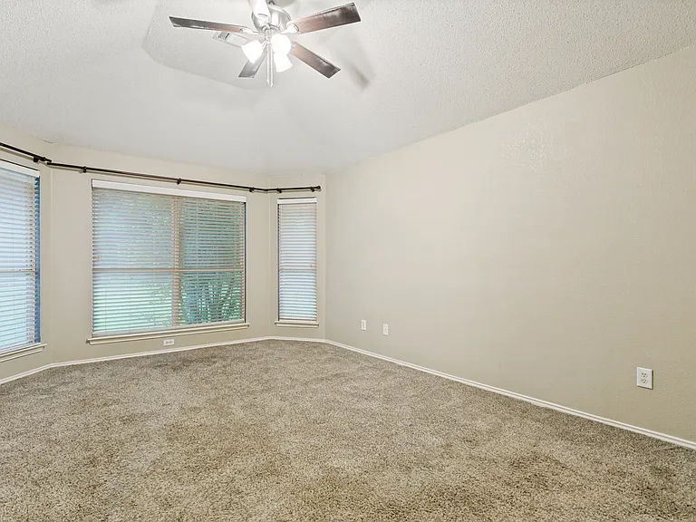 3004 Norwich Ln — Photo 19