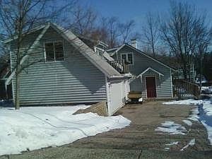 1st image of 26795 N Oakdale Ln