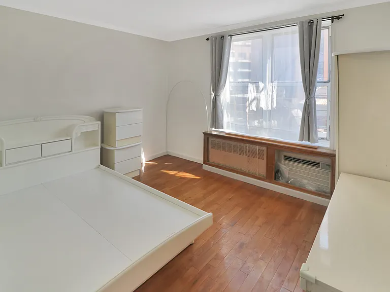 41-25 Kissena Blvd #1KK — Photo 6