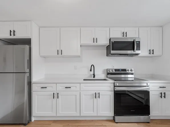26 Bryon Rd Unit 3, West Roxbury, MA 02132