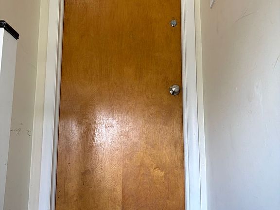 4th image of 3401 Berkley Ave Floor 2