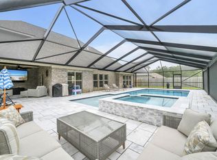 355 Mill Pond Cv, Freeport, FL 32439