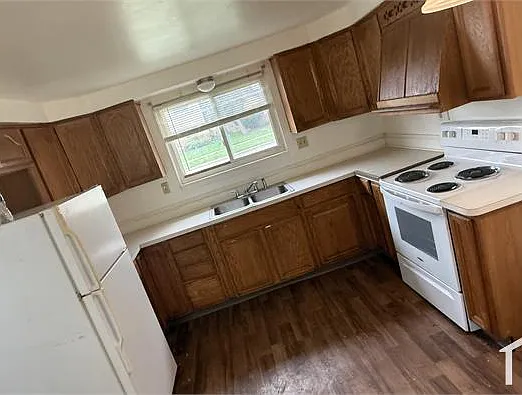 3 bed, 1500 sqft, $1,700 — Photo 2