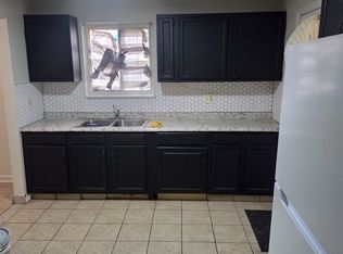 23823 Banbury Cir APT 1, Warrensville Heights, OH 44128