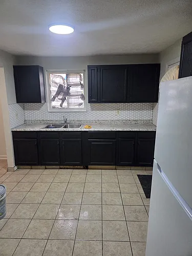 23823 Banbury Cir #1 Photo 1
