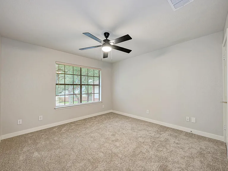 13206 Kepler Cv — Photo 25