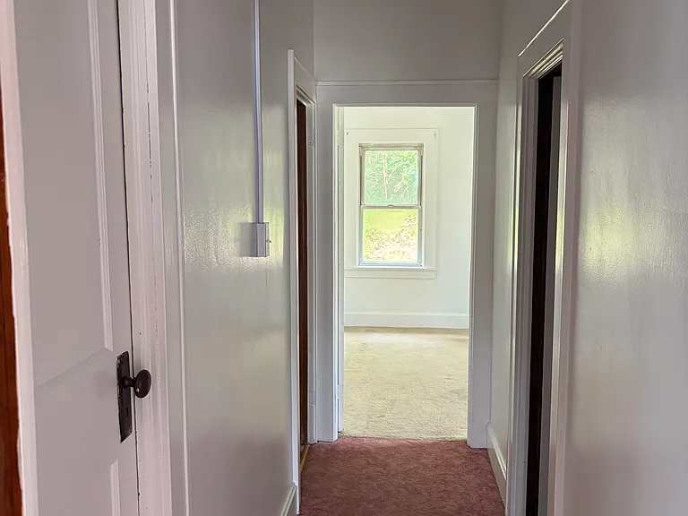2719 Jefferson St — Photo 6