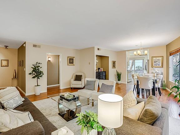 4th image of 1122 Peck Dr APT 104