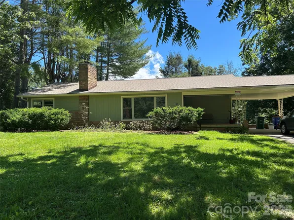28 S College St, Weaverville, NC 28787