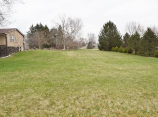 1234 Lakewood Dr, Somonauk, IL 60552