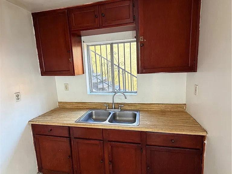 529 S Humphreys Ave #1/2 — Photo 5