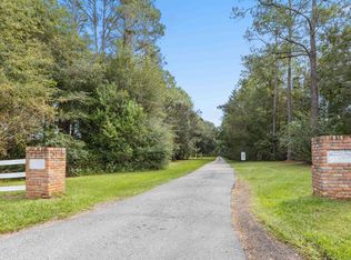 9750 Faraway Farm Rd, Tallahassee, FL 32317