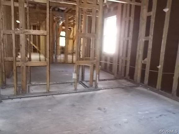 4th image of 15570 Pinehurst Forest Dr