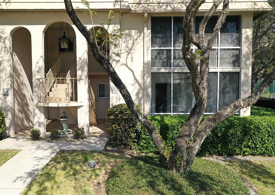 1st image of 1715 Southwood St #1715