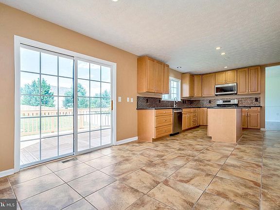 4th image of 6119 Salisbury Dr