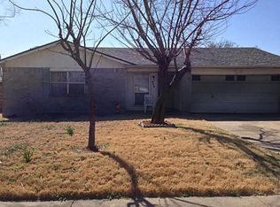 826 Tamerisk Dr, Lancaster, TX 75134