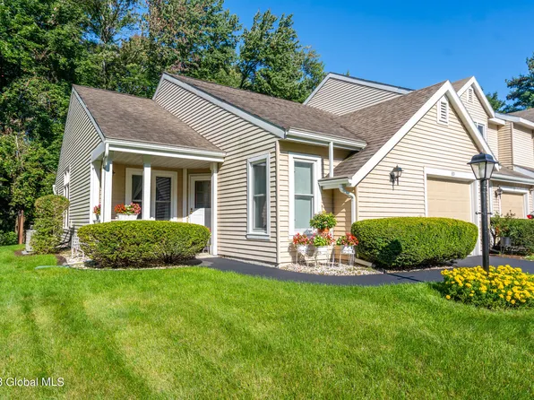 89 Stoney Creek Drive, Clifton Park, NY 12065
