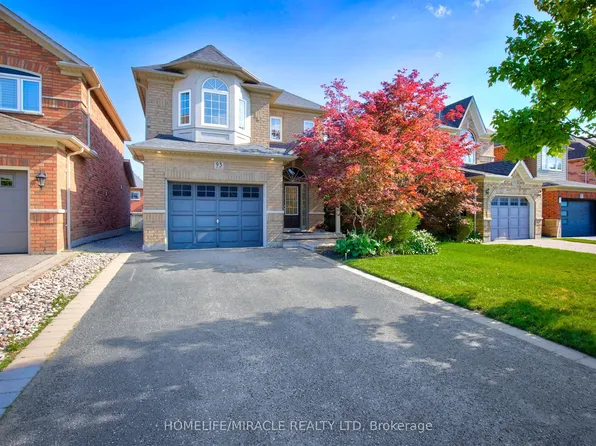 93 Scepter Pl, Whitby, ON L1R 3A8