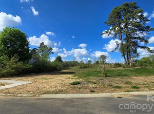 1810 Wilton Gate Dr, Charlotte, NC 28262
