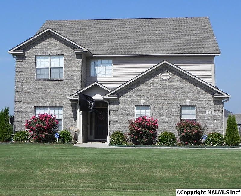 1st image of 312 Ravens Crest Dr