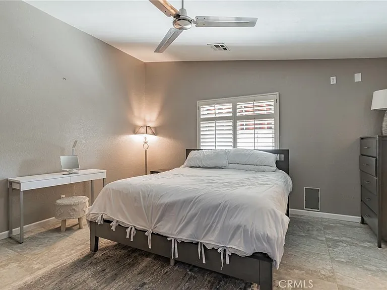 27350 Melanita Dr — Photo 27