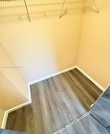 5th image of 1755 NE 6th St #1208
