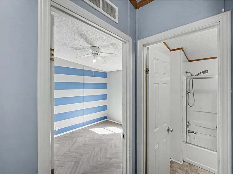 17685 Todd St — Photo 20