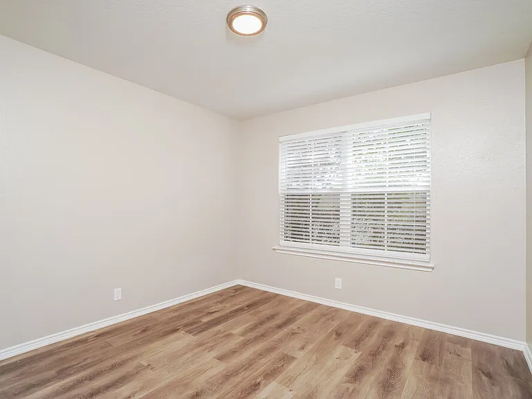 8806 Double #OAK — Photo 12