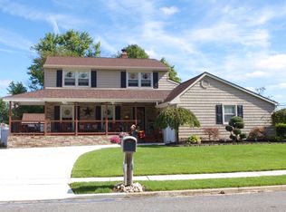 11 Abbington Ln, Sewell, NJ 08080