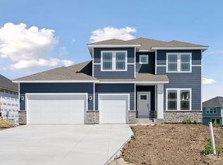 11620 Upland Ln N, Osseo, MN 55369
