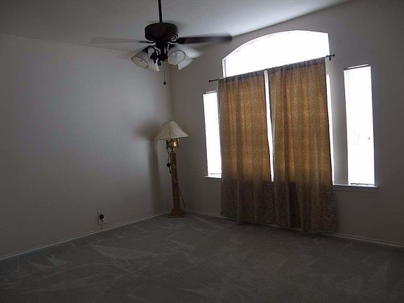 5th image of 2714 Crown Holw