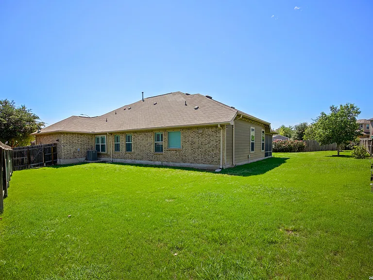 3200 Falconhead — Photo 33