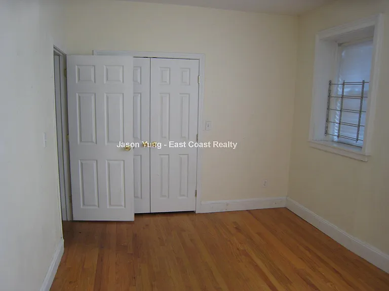 54 Egmont St #1 — Photo 25